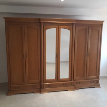 vend armoire 6 portes en hêtre