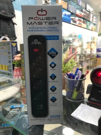 MULTI PRISE POWER MASTER 04 PRISE ET 02 USB SPG3-B-10C