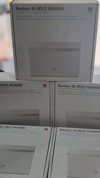 Huawei B525s-23a blanc ► Modem Routeur 4G+ ► Cat. 6 LTE ►RJ45 + RJ11 + WiFi AC+ 2SMA antenne externe