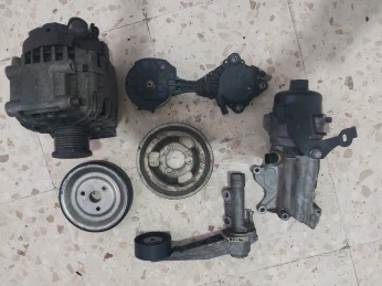 Pieces moteur 1.6 vti 120cv Peugeot citroen