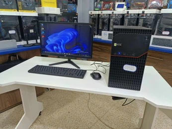 Pc bureaux neuf avec port RS232 pour usage industriel et pilotage des automates ref (z pc)