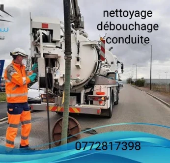 camion nettoyage débouchage canalisation et vidange fosse