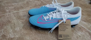 Nike phantom academy