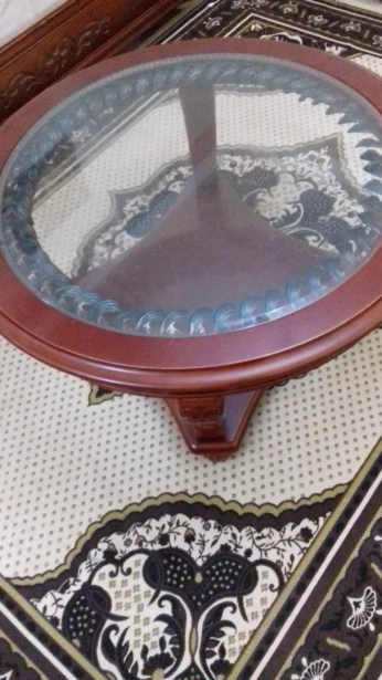 table salon