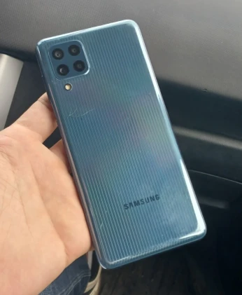 Samsung m32
