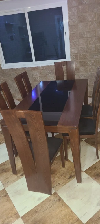 Table basse avec table de 6 chaises