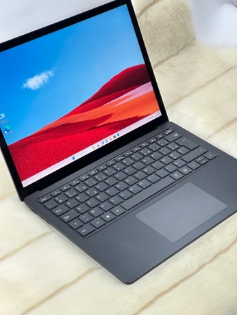 SURFACE LAPTOP 3 BLACK ÉDITION I5 1035G7 8GO 256GO SSD