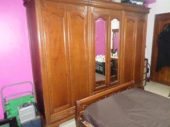 Très belle et solide chambres à couché