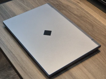 HP OMEN 16 GAMING Intel Core i7-14700HX 33 Mo , 5.50 16GB 512 SSD 16.1 FULL HD IPS 165Hz RTX 4060