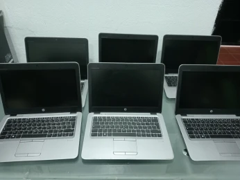 DES PCs PORTABLES HP AMD A8 4 COEURS