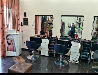 Matériel de coiffure, ongleris, esthétique