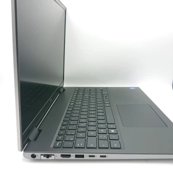 DELL PRECISION 7670 i7-12850HX 64GB DDR5 ssd 1TB SSD NVME 16 pouces FHD+, 1 920 x 1 200 RTX A3000