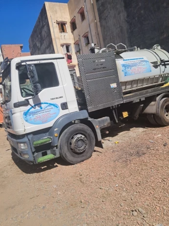 Camion débouchage vidange nettoyage