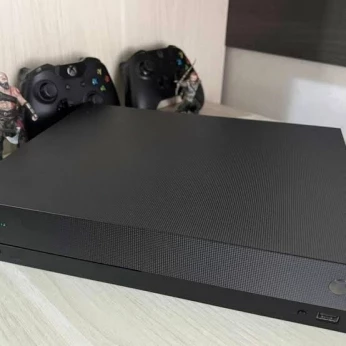 Xbox one X scorpion édition
