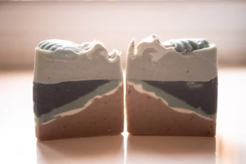 Savon nila bleu et lait de chèvre pour tous problème de peau