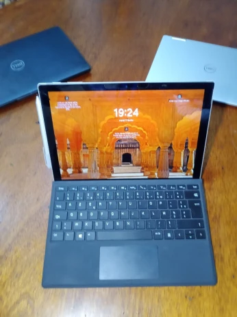 Surface Pro 6 i7 8ème 16gb 512ssd 