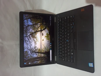 Dell Latitude Core i7-6600U 8GB 256GB SSD NVME 14.1"