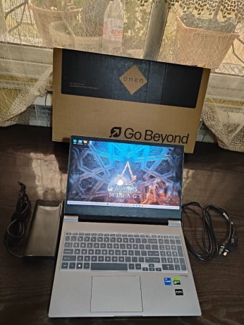 HP OMEN i7-14650HX NVIDIA RTX 4060 240Hz 2k RAM GB DDR5-5600 MHz 512 Go SSD NVME