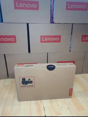 Lenovo V15 G4 Ryzen 5 7520U DDR5 8GO 512 Go SSD 15,6 FHD Radeon M610