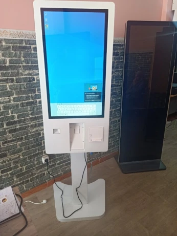 Totem LCD 55 inch et 32 inch
