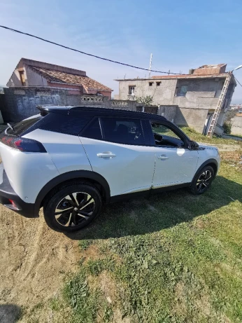 Peugeot 2008 2021 Gtline