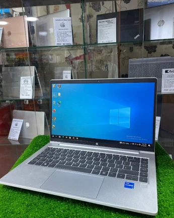 HP Probook 440 G8 i5 11 Gen 8 Gb ram 256 Gb ssd 13 pouce FHD etat 10/10