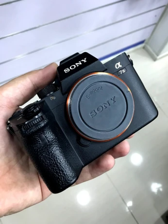 Sony a7 iii ( body only ) 3k click
