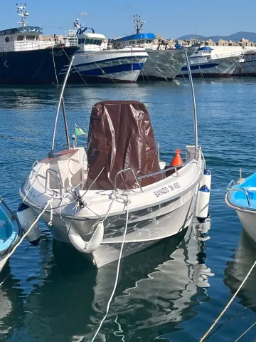 Bateau de plaisance 2