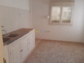 Location Appartement F4 Annaba Annaba 2