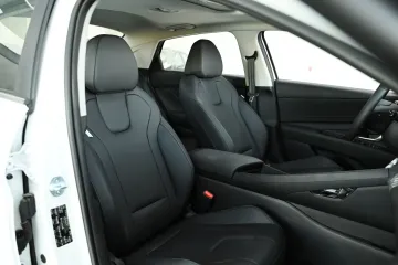 Hyundai Elantra 2025 6