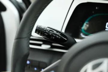 Hyundai Elantra 2025 32