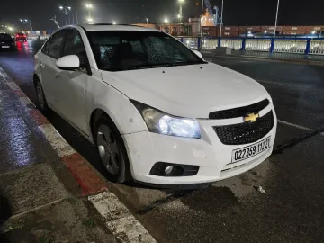 Chevrolet Cruze 2012 LT 9