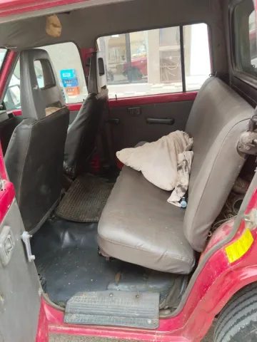 Nissan Pickup 1998 7