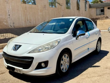 Peugeot 207 2013 Plus 7