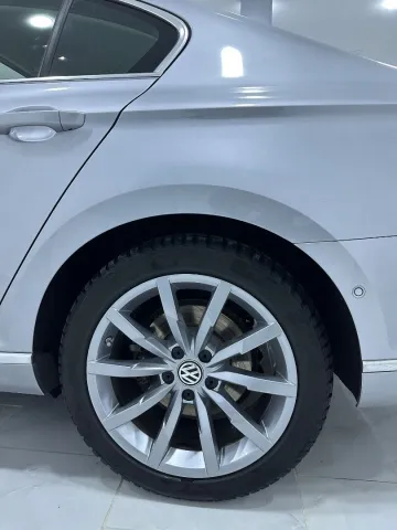 Volkswagen Passat 2021 GTE 32