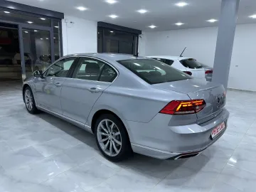 Volkswagen Passat 2021 GTE 28