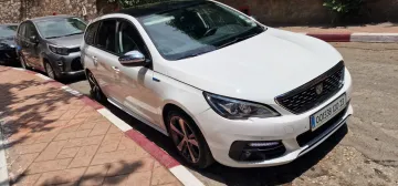 Peugeot 308 2020 32