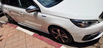 Peugeot 308 2020 8
