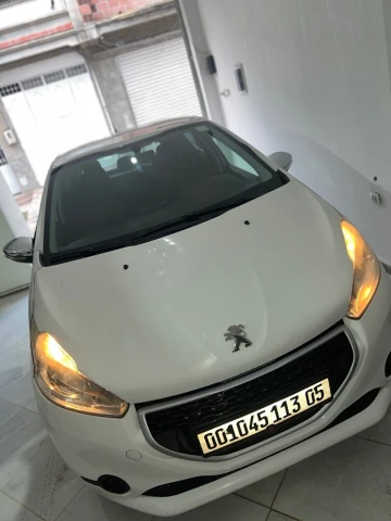 Peugeot 208 2013 Access 10