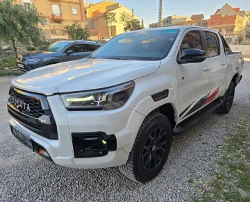 Toyota Hilux 2024 GR 4