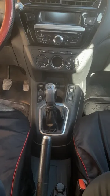Peugeot 301 2013 Allure 7