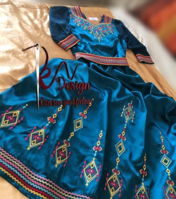 ملابس-تقليدية-styliste-couturiere-maison-de-couture-robe-tenue-traditionnelle-kabyle-nk-design-robes-pour-mariees-الرويبة-الجزائر