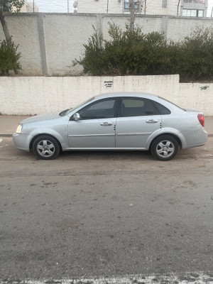 voitures-chevrolet-optra-4-portes-2007-hussein-dey-alger-algerie