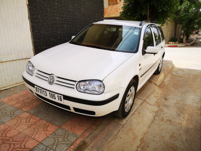 moyenne-berline-volkswagen-golf-4-2005-hammedi-boumerdes-algerie