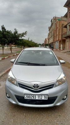 voitures-toyota-yaris-2012-touch-active-dar-el-beida-alger-algerie