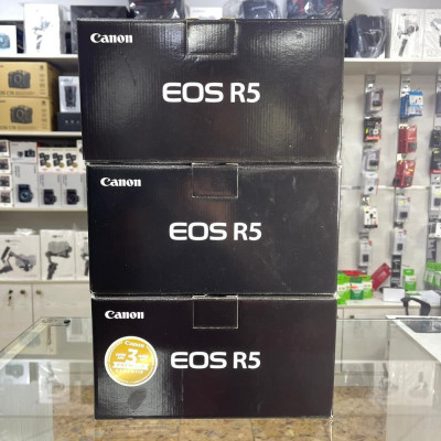 Canon EOS R5 8K RAW 