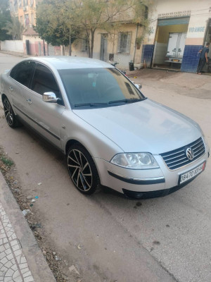 voitures-volkswagen-passat-2001-khemis-miliana-ain-defla-algerie