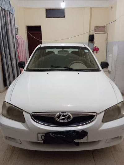 voitures-hyundai-accent-2005-gle-ksar-boukhari-medea-algerie