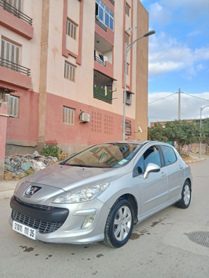 voitures-peugeot-308-2011-khemis-el-khechna-boumerdes-algerie