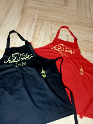 آخر-tabliers-de-cuisine-personnalises-en-broderie-ou-flocage-شراقة-الجزائر